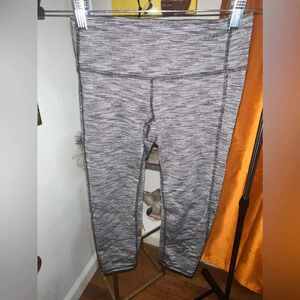 Athleta Cropped Leggings size XS